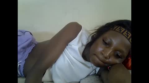 Snapshot of sexypetite4 chatting on 9, 6, 2026 SHARON online show from 9, 6, 2026
