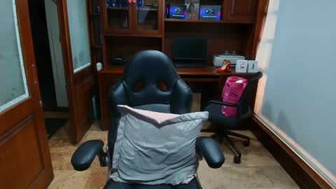 R A C H E L online show from 1, 12, 2025