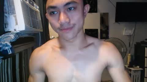 sexystrongcum online show from 5, 4, 2026