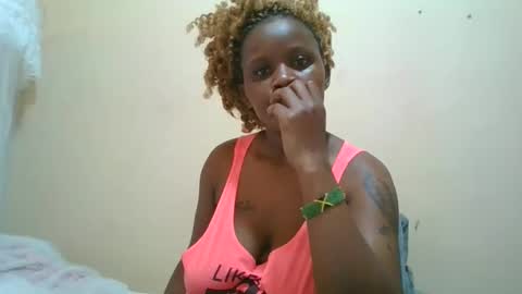 Snapshot of sexytbianca chatting on 8, 3, 2026 faty online show from 8, 3, 2026