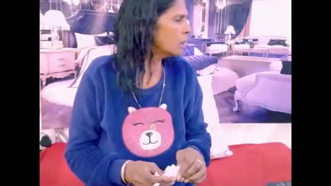 sexyva4u2luv online show from 19, 5, 2026