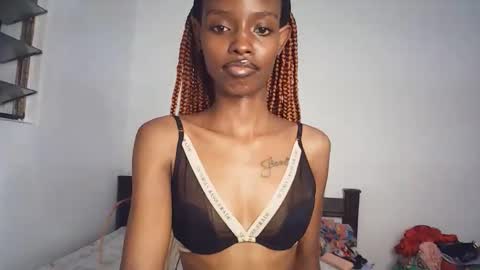 Snapshot of sexyzuriel chatting on 22, 2, 2026 sexyzuriel online show from 22, 2, 2026