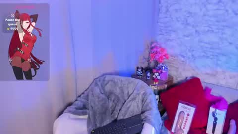 Snapshot of shaden_1 chatting on 4, 7, 2026 Liz online show from 4, 7, 2026