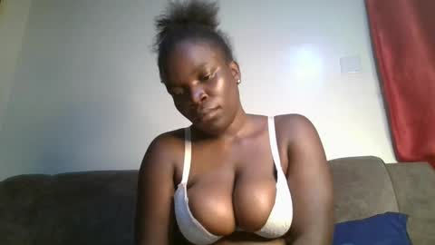 Snapshot of shadowsweet34 chatting on 29, 4, 2026 val online show from 29, 4, 2026