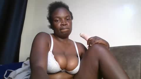 Snapshot of shadowsweet34 chatting on 30, 4, 2026 val online show from 30, 4, 2026