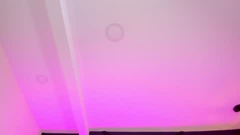 Shaina Vasquez online show from 1, 2, 2025