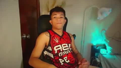 Snapshot of shake_raytow34 chatting on 3, 6, 2026 shake_raytow34 online show from 3, 6, 2026
