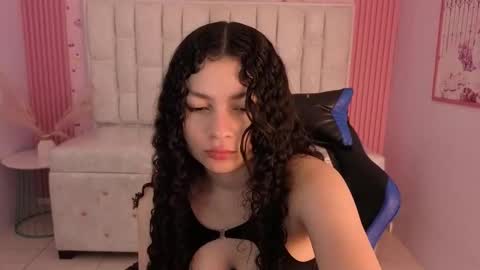 Snapshot of shalon_diaz_sub chatting on 4, 2, 2026 Shalon online show from 4, 2, 2026