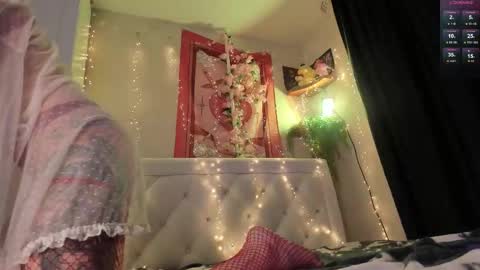 Snapshot of shameles_pussy chatting on 11, 10, 2025 shameles_pussy online show from 11, 10, 2025