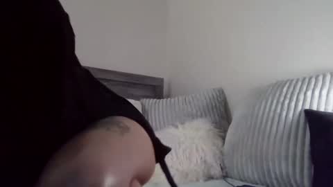 Snapshot of shanafterdark chatting on 28, 2, 2026 OliviaRose online show from 28, 2, 2026