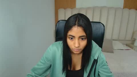 Snapshot of shaneelle chatting on 6, 3, 2026 shanelle online show from 6, 3, 2026