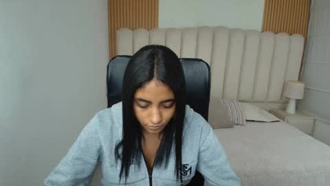 Snapshot of shaneelle chatting on 16, 3, 2026 shanelle online show from 16, 3, 2026