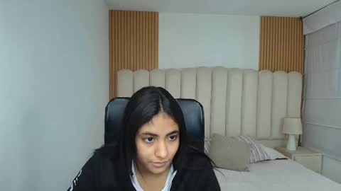 Snapshot of shaneelle chatting on 20, 3, 2026 shanelle online show from 20, 3, 2026