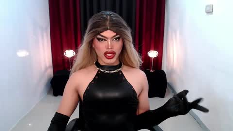 Snapshot of shanex01 chatting on 15, 12, 2024 Shane X online show from 15, 12, 2024