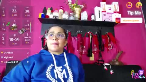 Snapshot of shannon_queen_ chatting on 18, 6, 2026 Shannon online show from 18, 6, 2026