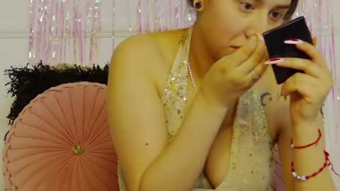 Snapshot of shannonbannks chatting on 5, 7, 2026 ShannonBannks online show from 5, 7, 2026