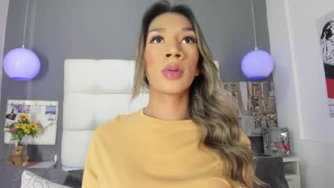 Snapshot of shantal_ferrer3 chatting on 7, 1, 2025 shantal_ferrer3 online show from 7, 1, 2025