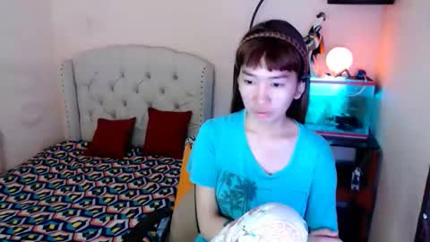 SHANTA FOX  s online show from 22, 10, 2025