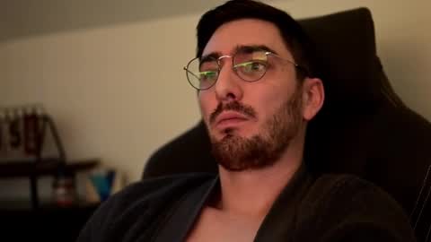 frenchy boy online show from 8, 12, 2024