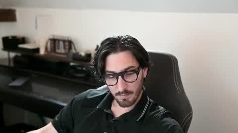 Snapshot of shape80 chatting on 12, 6, 2026 frenchy boy online show from 12, 6, 2026