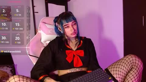 sharaross1 online show from 5, 11, 2025