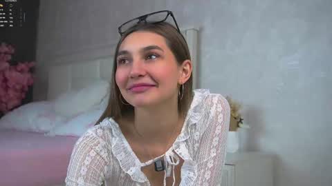 Snapshot of shararubert chatting on 8, 2, 2026 Ellysa and Mila online show from 8, 2, 2026