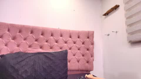 Sharlott online show from 23, 1, 2025