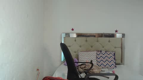 Snapshot of sharlotte__jones chatting on 11, 1, 2025 Sara online show from 11, 1, 2025