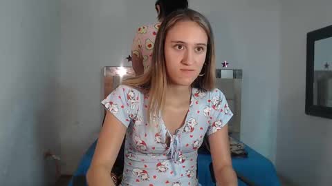 Snapshot of sharlotte__jones chatting on 6, 2, 2025 Sara online show from 6, 2, 2025