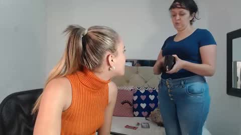 Snapshot of sharlotte__jones chatting on 15, 2, 2025 Sara online show from 15, 2, 2025