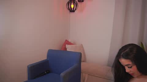 Snapshot of sharlotte_evanns chatting on 8, 10, 2025 Sharlotte online show from 8, 10, 2025