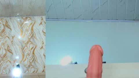 Snapshot of sharlotte_sexx chatting on 26, 5, 2026 S online show from 26, 5, 2026