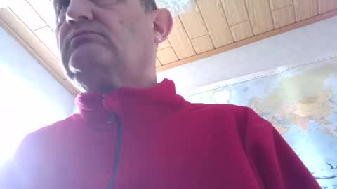 Snapshot of sharpshoder chatting on 4, 4, 2026 Peter online show from 4, 4, 2026