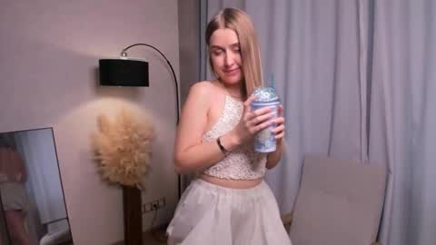 sharronsaephan online show from 16, 10, 2025