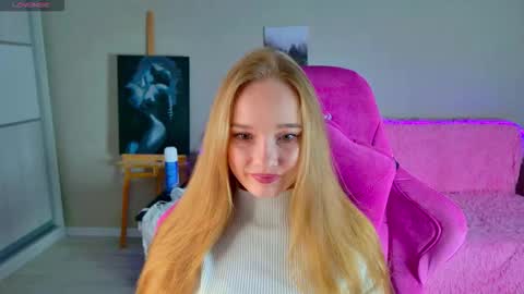 Snapshot of shawty_mia chatting on 28, 11, 2025 Shawty Mia online show from 28, 11, 2025