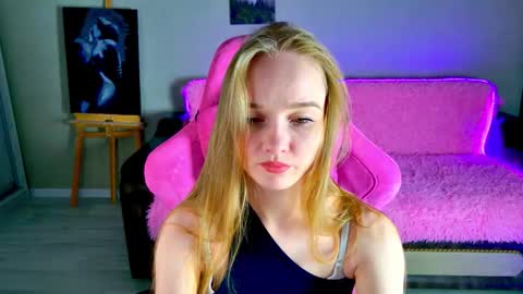 Snapshot of shawty_mia chatting on 4, 2, 2026 Shawty Mia online show from 4, 2, 2026