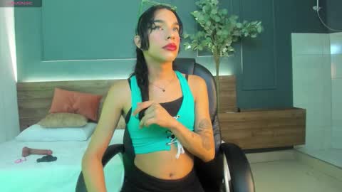 Snapshot of shaylameow chatting on 2, 11, 2025 shayla online show from 2, 11, 2025