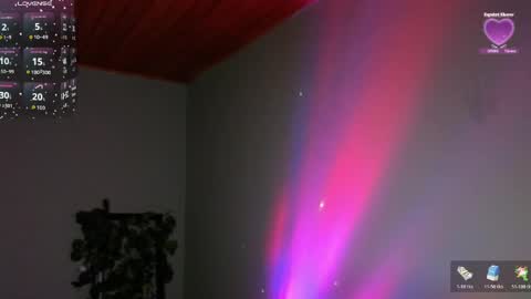 she_alice online show from 21, 4, 2026