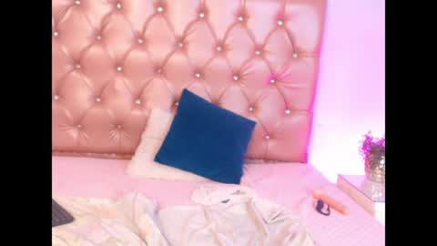 Snapshot of shedevilboobs69 chatting on 24, 5, 2026 shedevilboobs69 online show from 24, 5, 2026