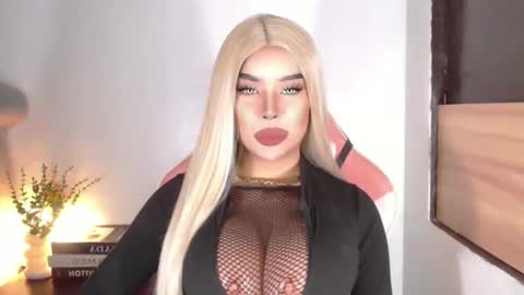 sheenafrost online show from 15, 3, 2026