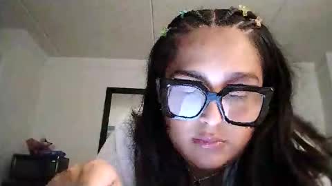 Snapshot of shego0713 chatting on 13, 11, 2025 shego0713 online show from 13, 11, 2025