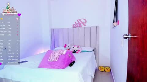 Snapshot of sheirysex chatting on 31, 12, 2024 Danna online show from 31, 12, 2024