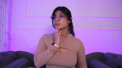  Transmission schedule Monday - Friday 715 am to 200 pm time Colombia  online show from 14, 1, 2025