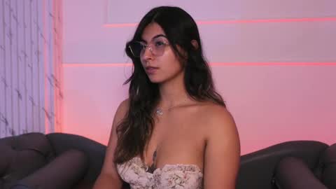  Transmission schedule Monday - Friday 715 am to 200 pm time Colombia  online show from 3, 3, 2025