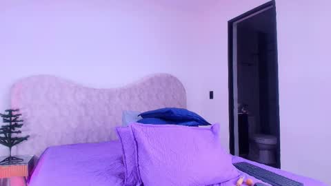 Shelsy online show from 4, 12, 2025