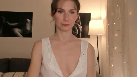 shesleepsnaked online show from 8, 3, 2026