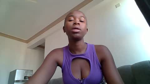 Snapshot of shi_assy chatting on 4, 11, 2025 shi assy online show from 4, 11, 2025