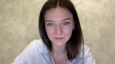 Snapshot of shining_pearl chatting on 29, 4, 2026 Jesica online show from 29, 4, 2026