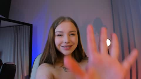 Snapshot of shiny_bell chatting on 31, 12, 2024 Bell 3 Next broadcast online show from 31, 12, 2024