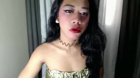 shira_cutttiebigcock online show from 14, 3, 2026